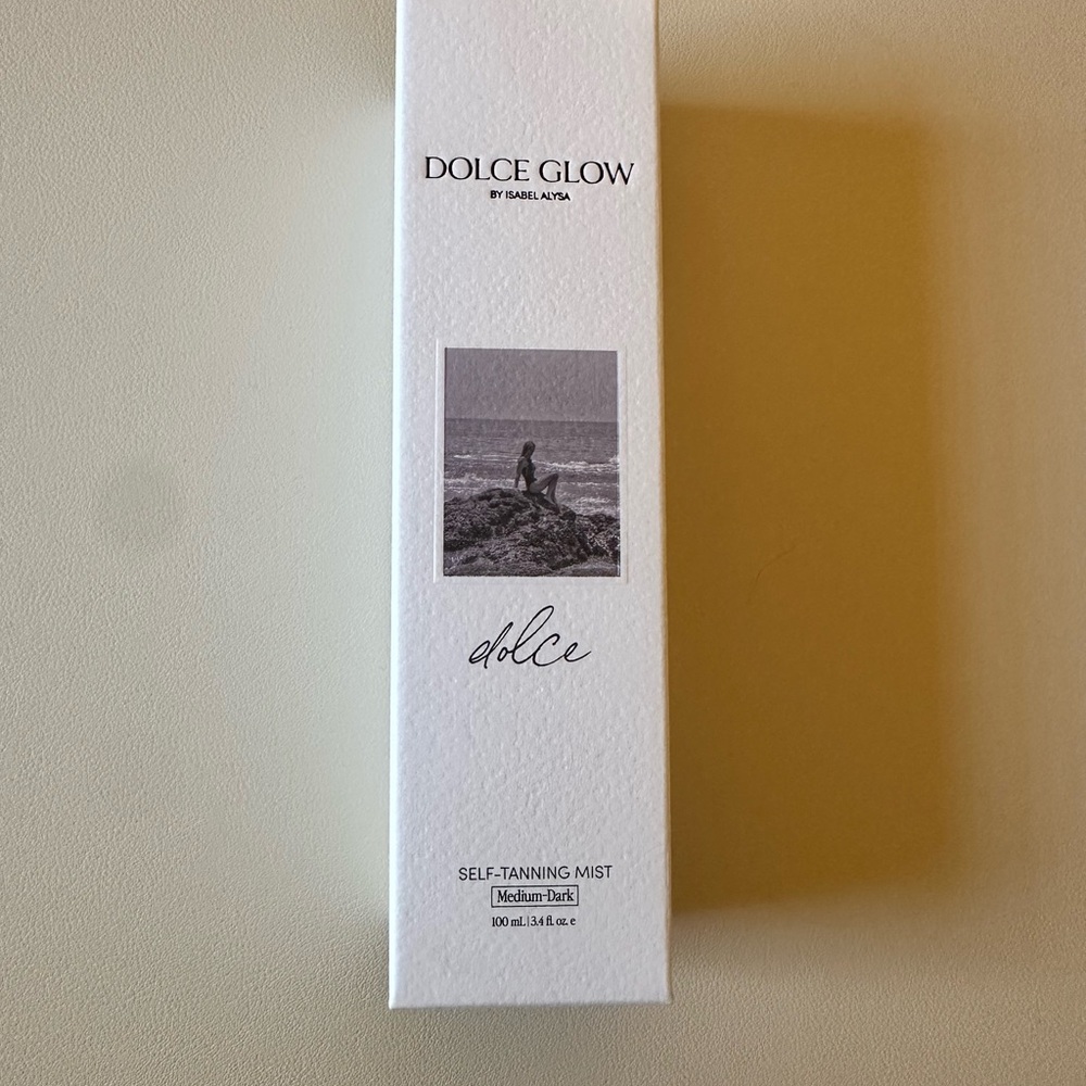 DOLCE GLOW!! Self-Tanning Mist - Medium Dark. 3.5 oz includes tanning mitt